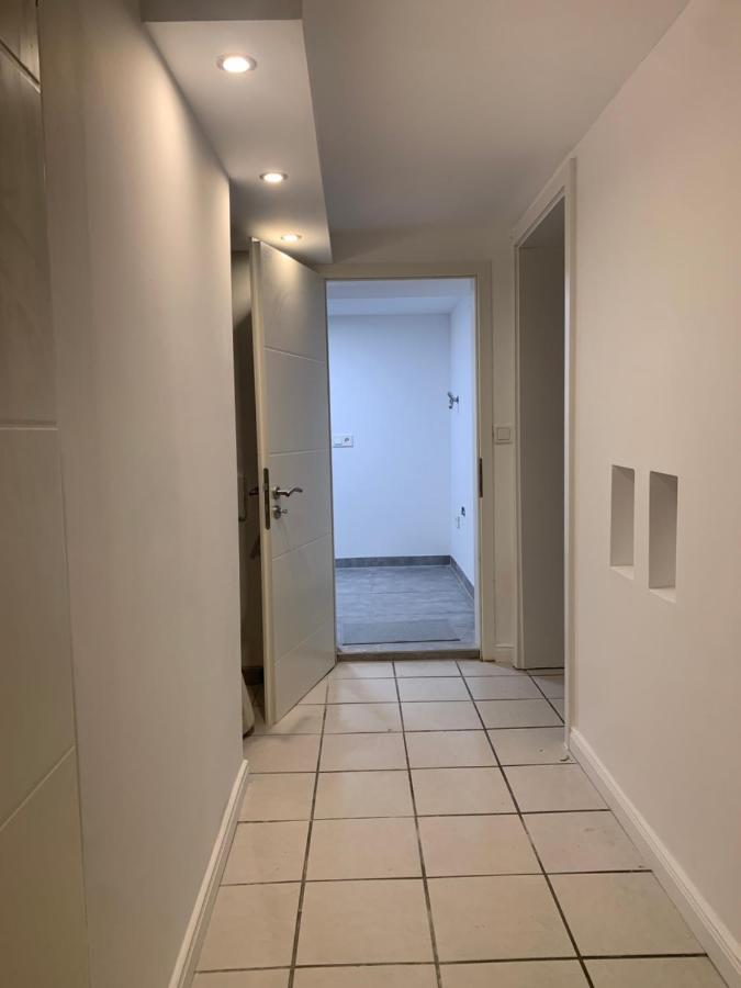 Nice Calm Souterrain Appertment In Ratingen Exterior foto