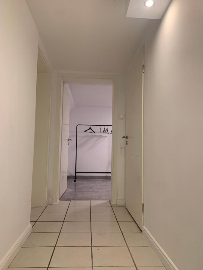 Nice Calm Souterrain Appertment In Ratingen Exterior foto
