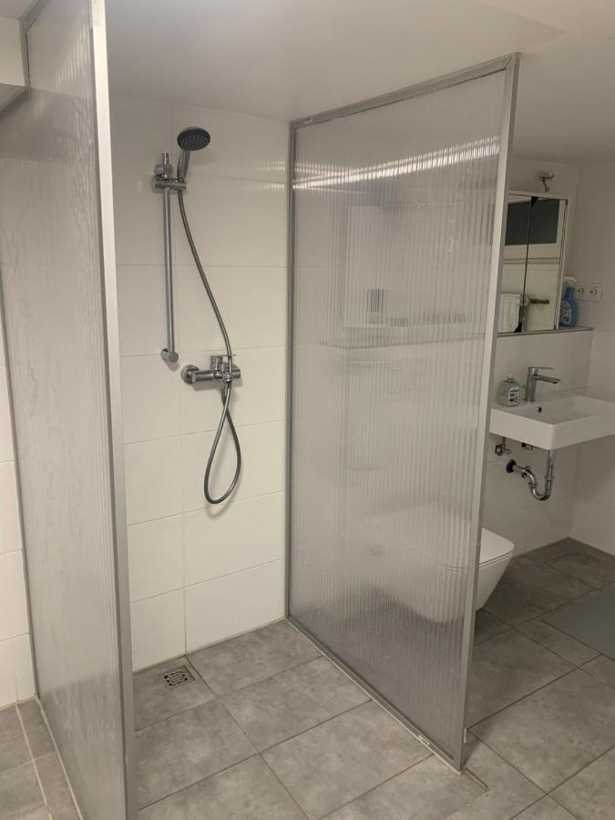 Nice Calm Souterrain Appertment In Ratingen Exterior foto
